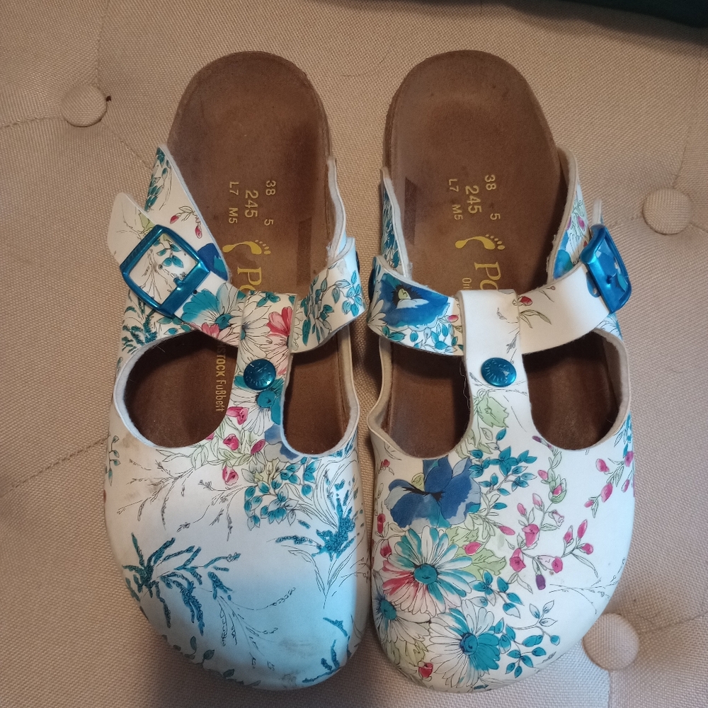 Women's Birkenstocks Papillio design size 7.5 (38)